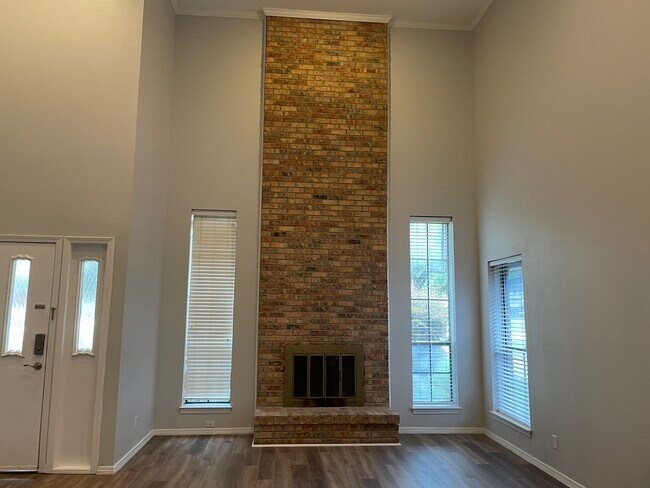 Photo - 3906 Clarke Ave