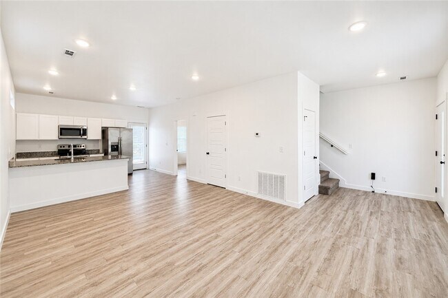 Photo - 1031 Boardwalk Ave