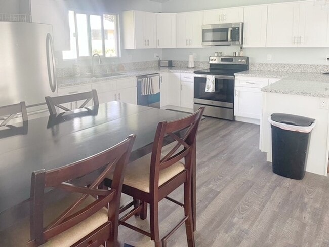 Photo - Furnished 2-Bedroom Home for Rent in Hawaiian Shores Subdivision