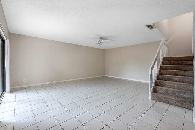 Photo - 1761 N Congress Ave