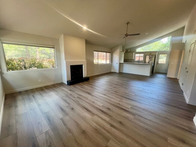 Photo - Unfurnished, 1-year long-term rental, Procure Only