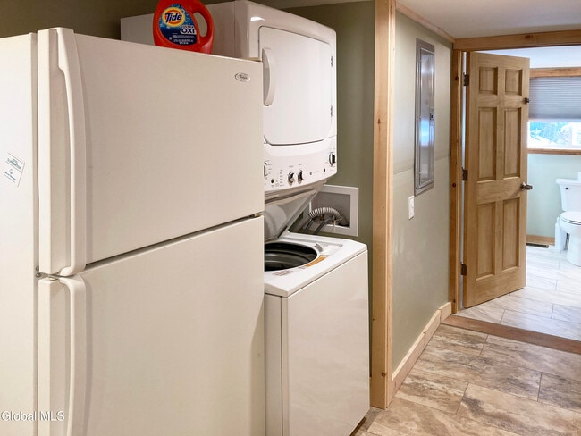 Photo - 107 Patten Mills Rd