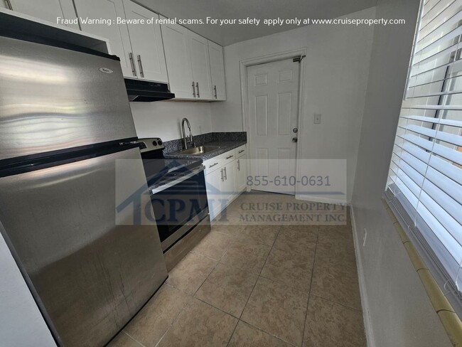 Photo - 5819 Polk St Unit 1