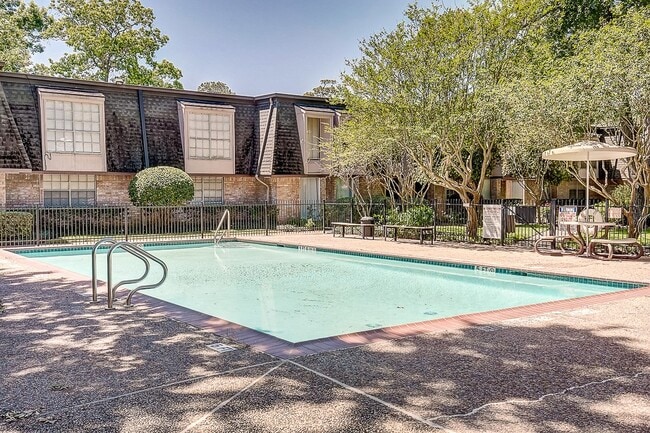 Photo - 12633 Memorial Dr Unidad 4/25