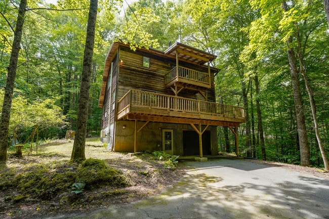 Building Photo - 480 Wingfield Way
