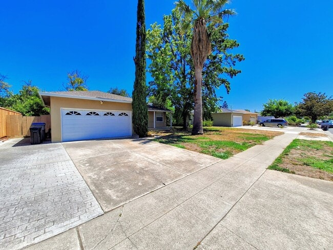 2162 Tamie Ln
