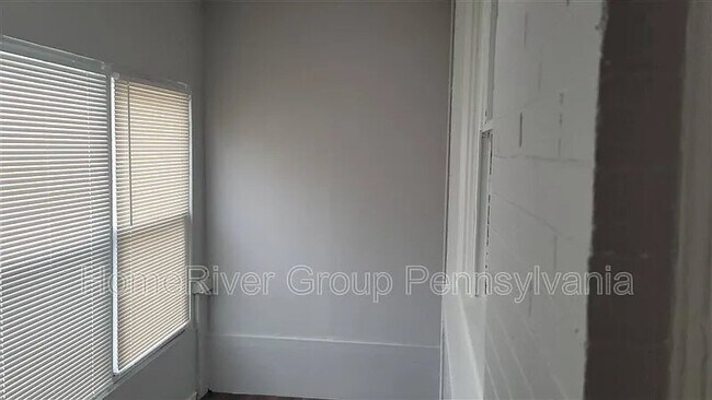 Photo - 5704 Belmar St