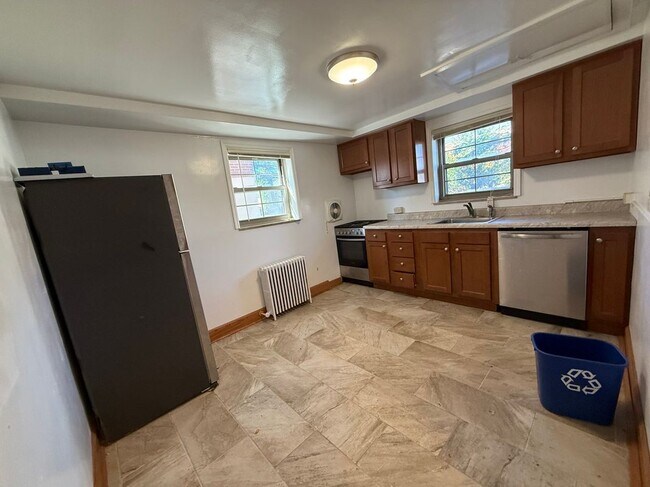 Photo - 36 Clinton St