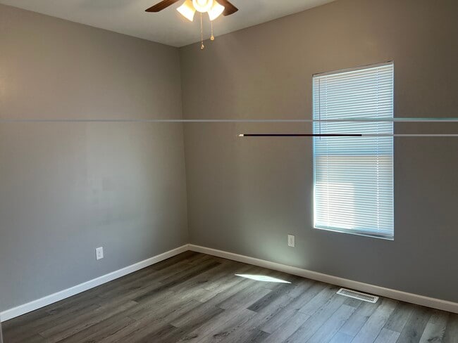 Photo - 306 E Main St Unidad B