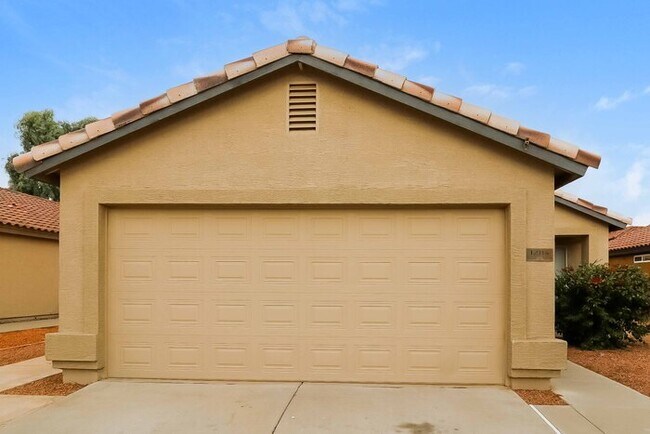 Photo - 12114 W Aster Dr