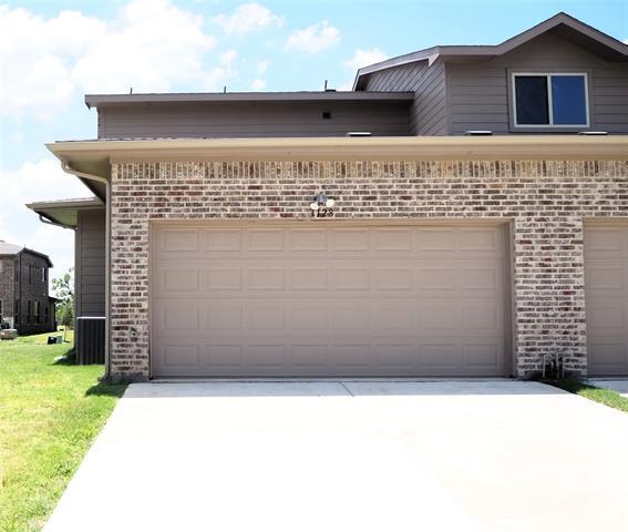Photo - 3128 Solana Cir