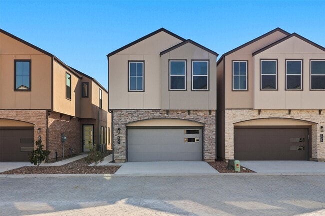 Photo - 2927 El Fenice Ln