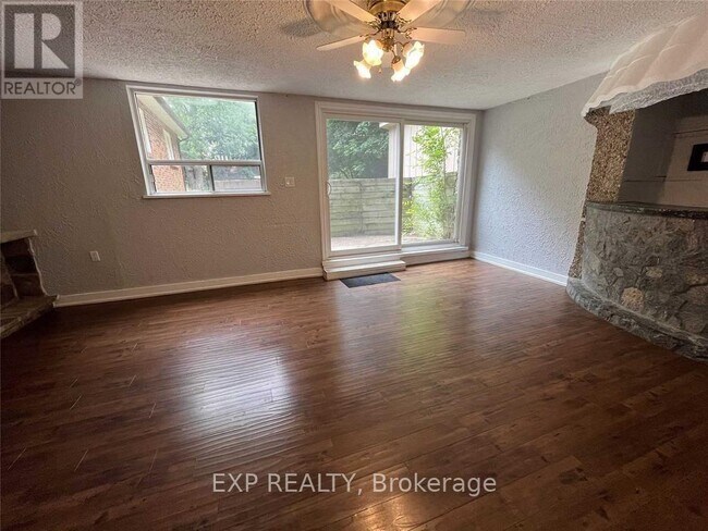 Photo - 254 Hillside Dr