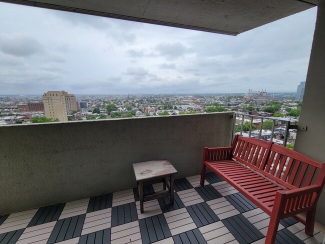 Photo - 226 W Rittenhouse Sq Unidad 1809
