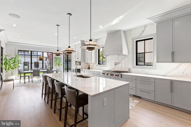 Photo - 3119 38th St NW