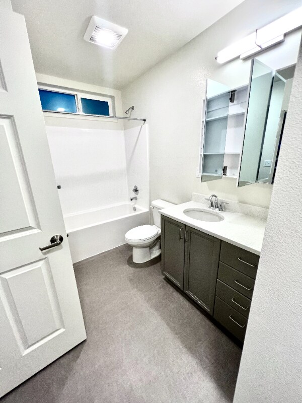 Photo - 2330 Yakima Ct Unidad C302