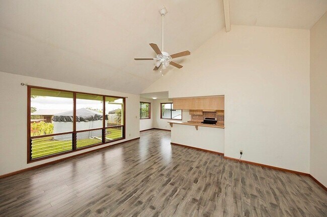 Photo - 25-064-64 Pukana la St