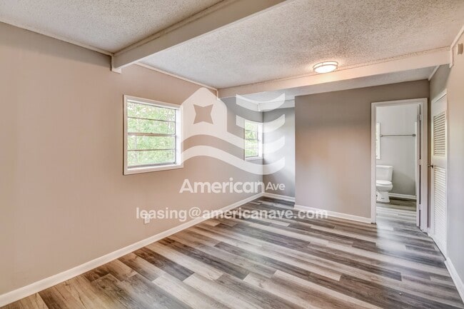 Photo - 1152 Linthicum St