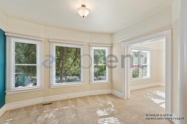 Photo - 404 W Richmond Ave