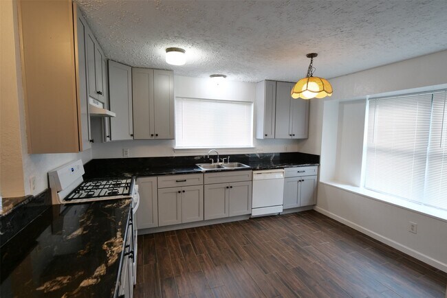 Photo - 19803 Westlake Pl Dr