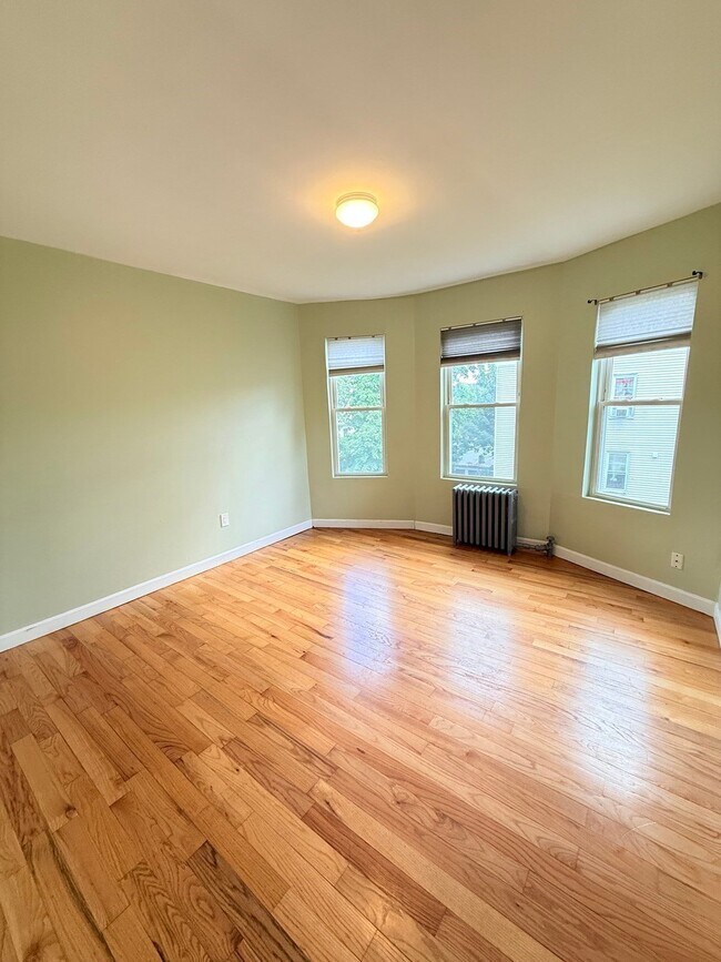Photo - 154 Stanwood St Unit 3