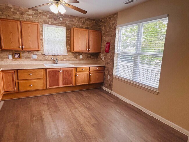 Photo - 65 Westover St