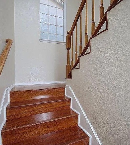 Photo - 19538 Kilfinan St