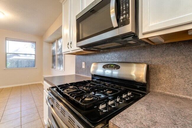 Photo - 1907 Glen Eden Ct