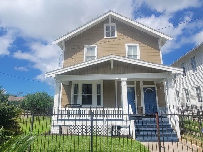 Photo - 2225 35th St Unidad UP Rental