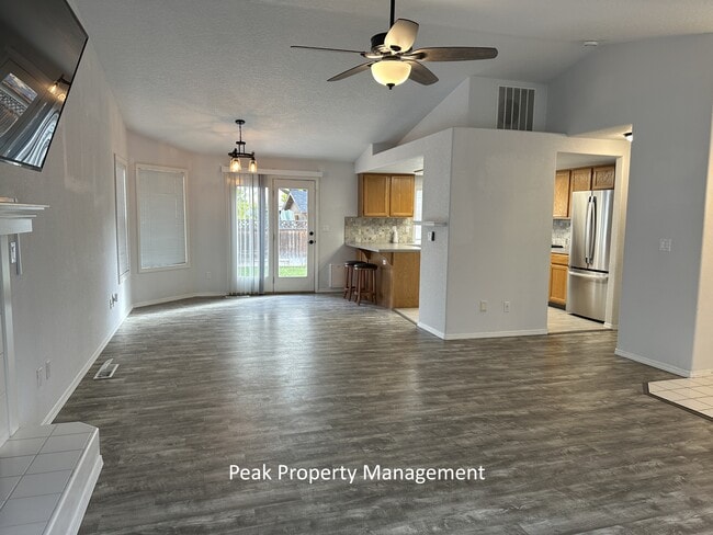 Photo - 3009 Ray Ave