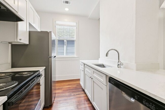 Photo - 2320 St Andrew St Unit 2320