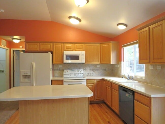 Photo - Beautiful 3 Bedroom Rancher in Stetson Hills