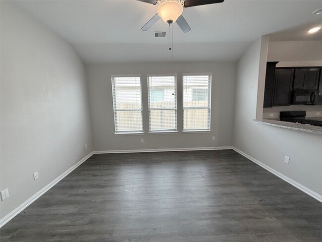 Building Photo - 14501 Sugar Pines Dr