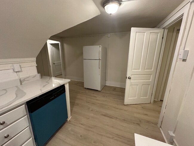 Photo - 381-383-383 S 3rd St Unit 381. -3