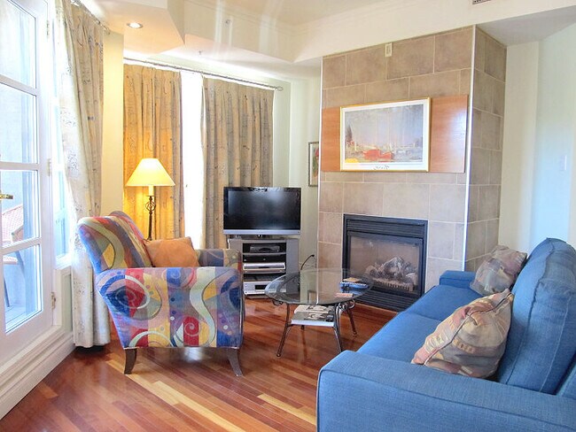 Photo - 281 Rue Saint-Paul Unit St.Paul