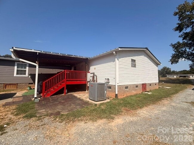 6117 Sunrise Ln