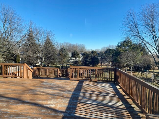 Photo - 619 Wellington Dr