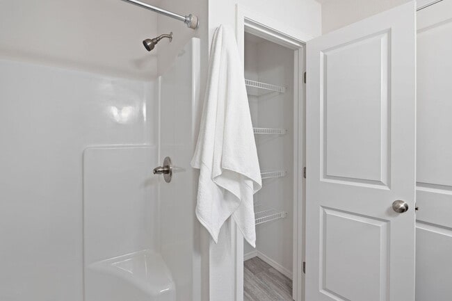 Photo - Newly Built 3 Bedroom Rental in Aurora!