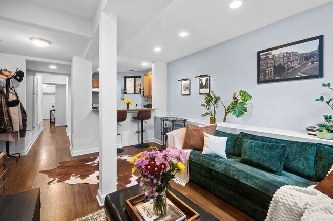 Photo - 4755 Malden St Unit GR