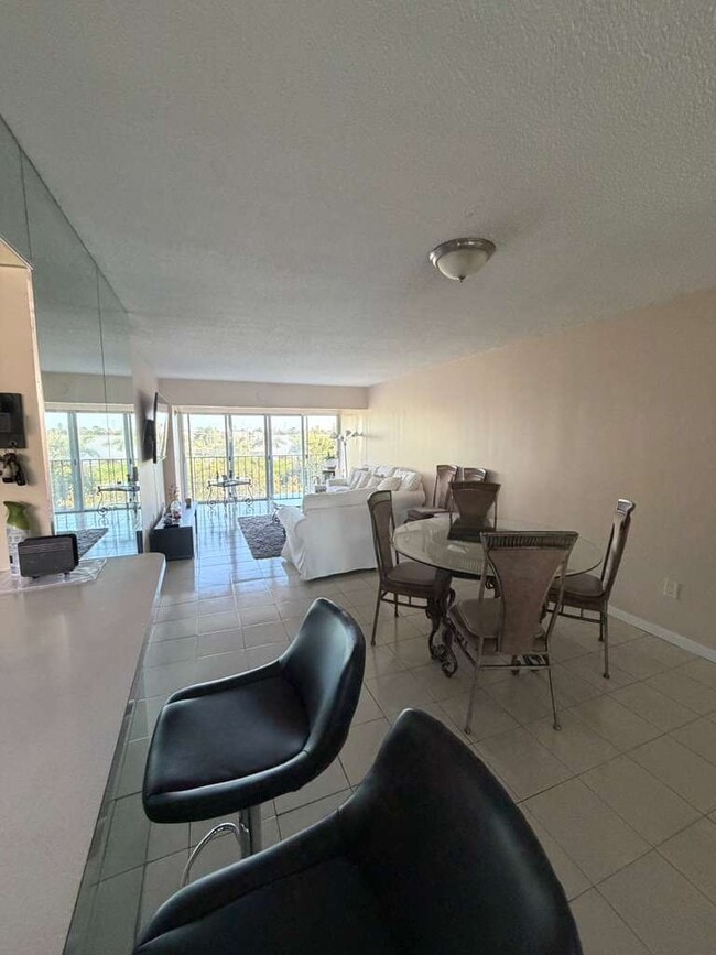 Photo - 9180 Fontainebleau Blvd Unit 401