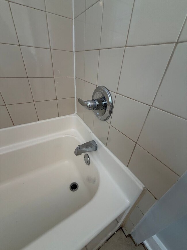 Photo - Stylish 2/2 Bungalow with Modern Kitchen & Spacious Backyard