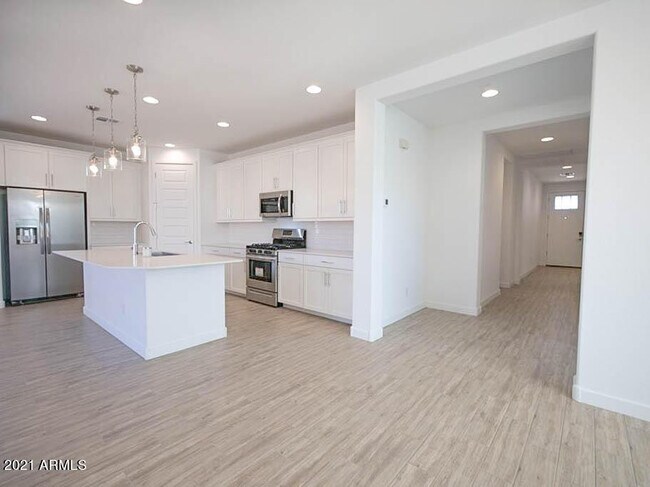 Photo - 18780 W Cortez St