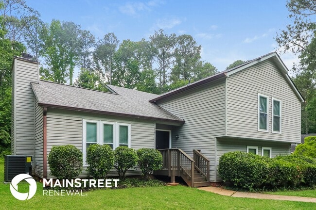 Photo - 517 Benson Hurst Dr SW