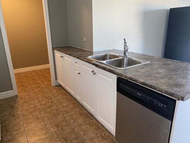 Photo - 190 Nicol St Unit 201