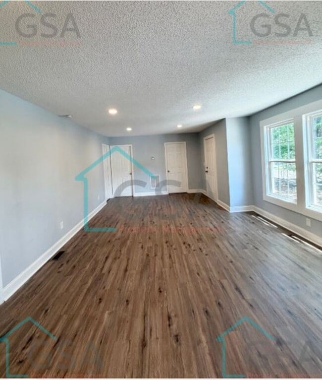 Photo - 2 Bedroom 2 Bath Available!