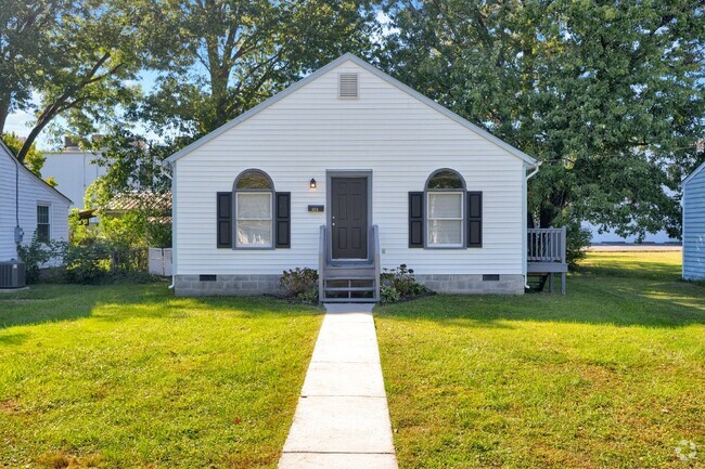 Building Photo - 5314 Bloomingdale Ave Rental