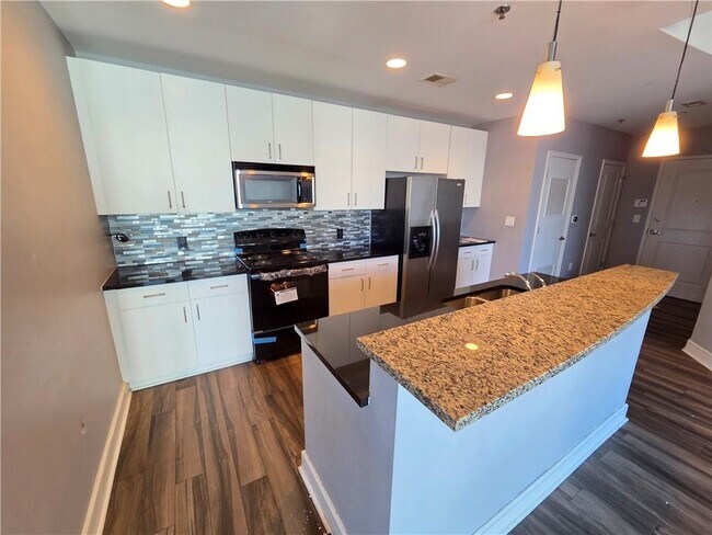 Building Photo - 44 Peachtree Pl NE Unit 1931