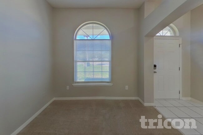 11509 Twin Oaks Trail
