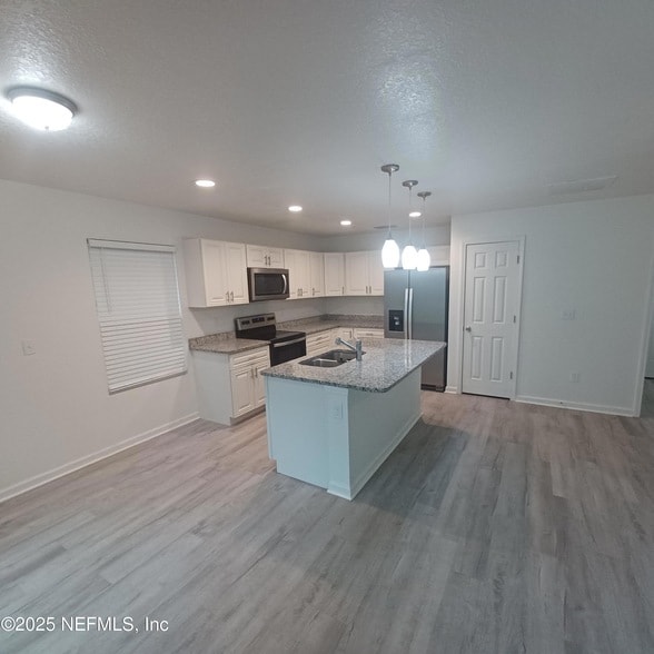 Photo - 4840 Kenneth St