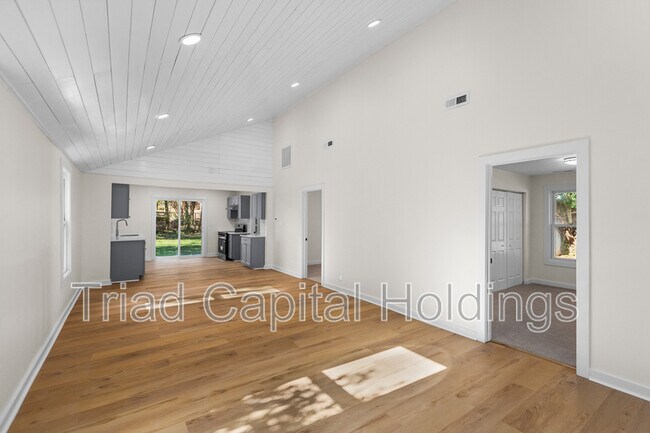 Photo - 432 Wiley Ave